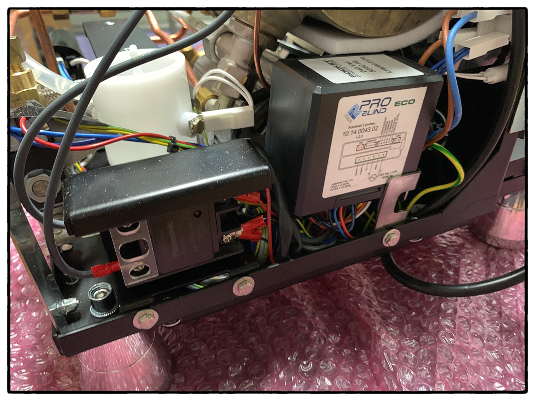 Pro.El.Ind Control Box