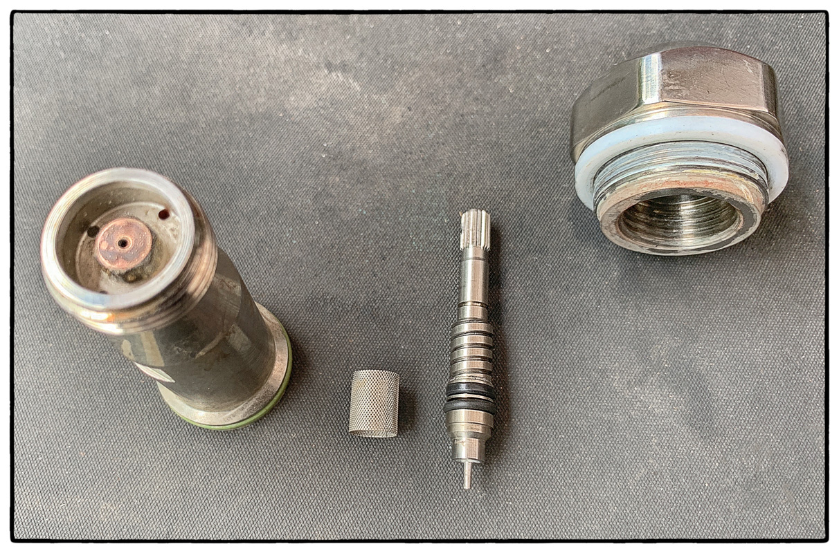 Profitec Flow Control, Dismantled